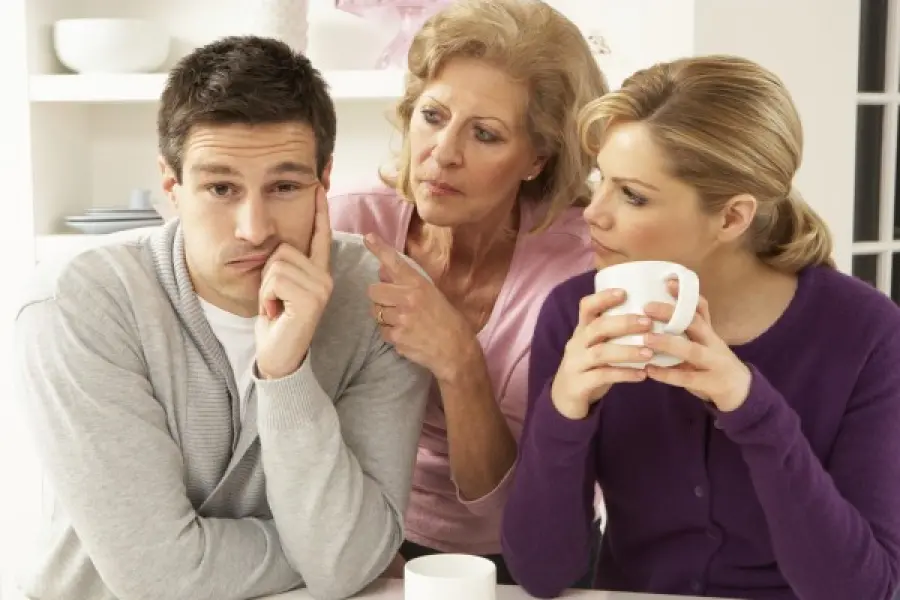 Come comportarsi con parenti invadenti